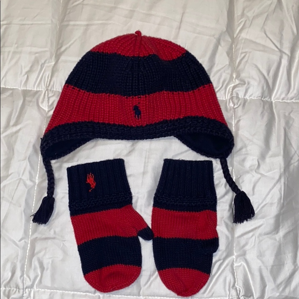 Baby one size fit all hats and glove set